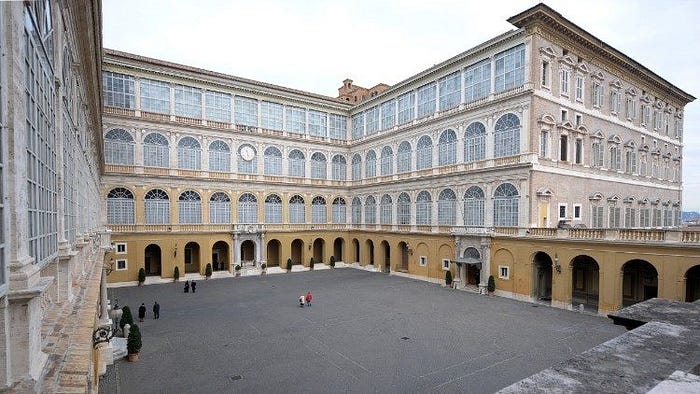 San Damaso Courtyard, where the elevator inscription is located (source)

<div class=
