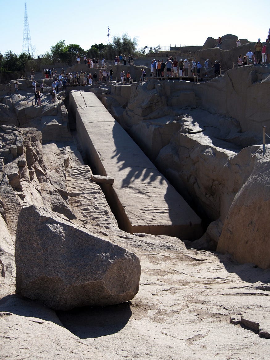 Unfinished Obelisk By Olaf Tausch — Own work, CC BY 3.0, https://commons.wikimedia.org/w/index.php?curid=9678298