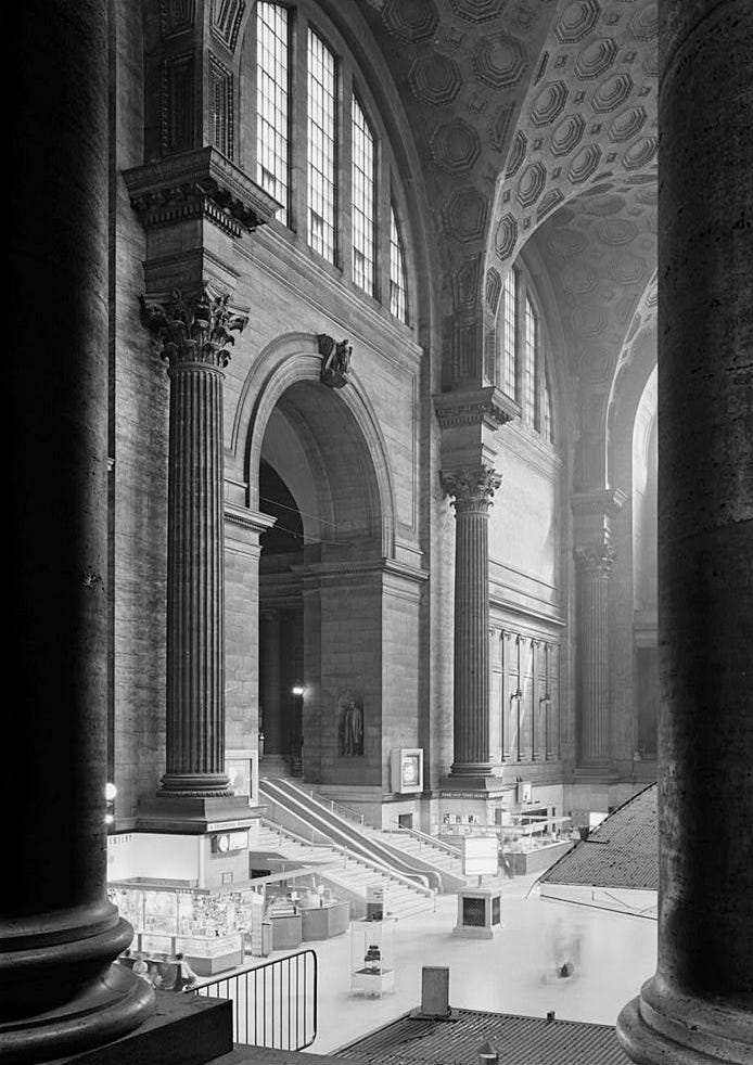  The waiting room of Penn Station in 1963, just before demolition.
