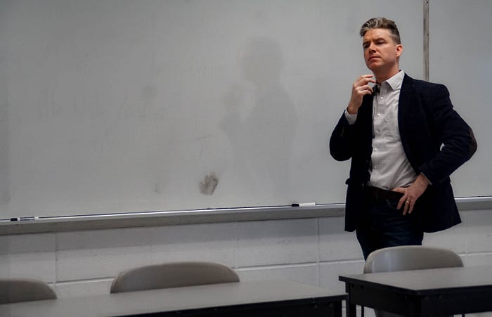  Daniel Gallagher docens apud LLiNYC 2019.
