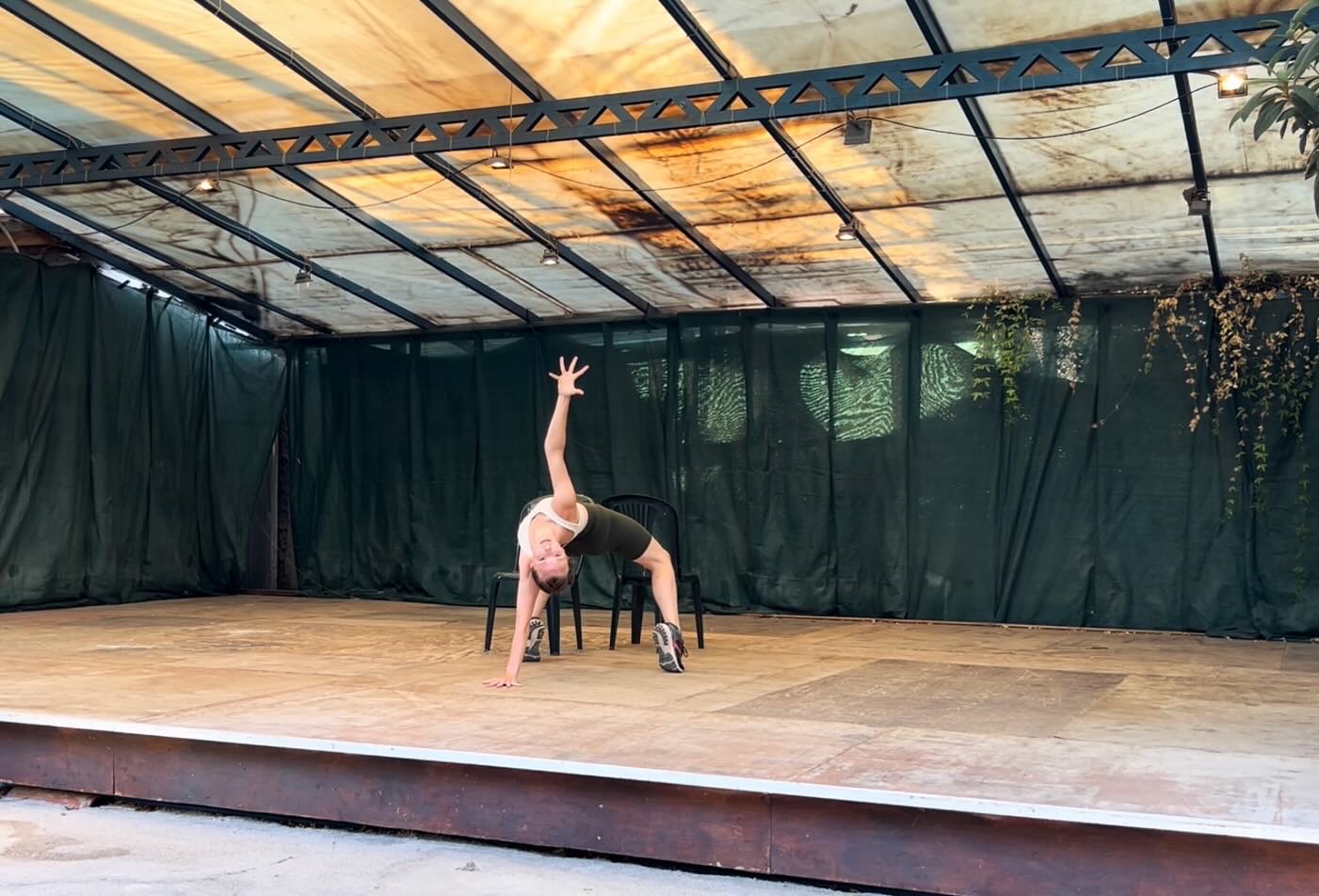 Giving Helen of Troy a Voice through Dance